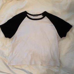Brandy Melville Cropped T-shirt
